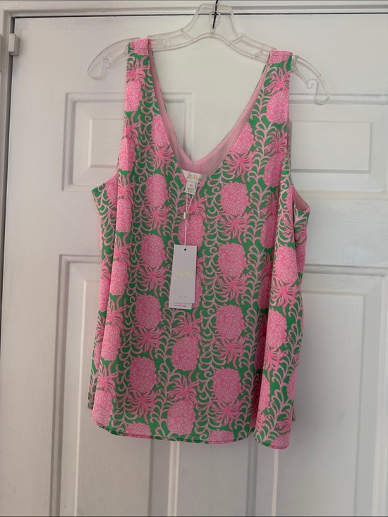Lilly Pulitzer Tops - Lilly Pulitzer Pink & Green Pineapple V-Neck Camisole